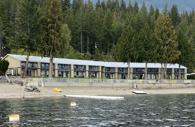 Cozy Lakeside Condo w/ Buoy, Kitchen & Balcony
