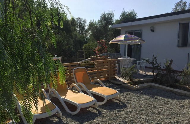 Schönes Ferienhaus in Salento, im Grünen mit Garten und Solarium