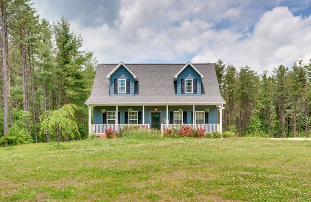 Lovely Nebo Vacation Home w/ Mountain Views!