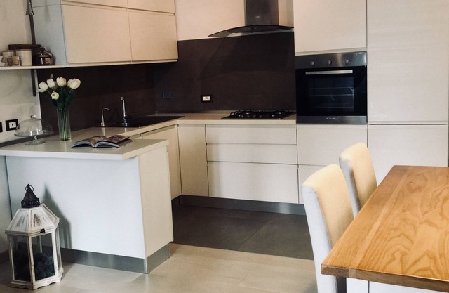 Lovely new apartment in Florence - free parking and WiFi fiber included
