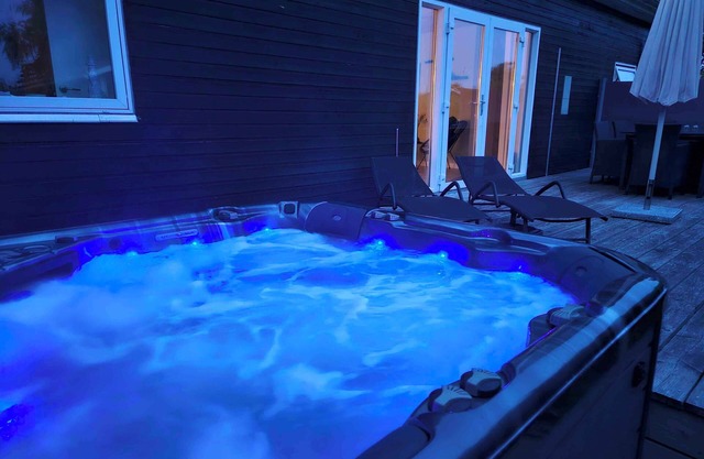 Lovely newer holiday home near beautiful beach