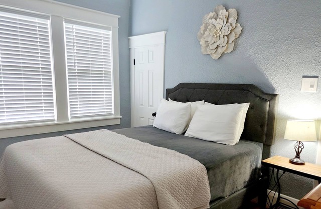 Lovely One Bedroom Home