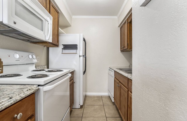 Lovely one bedroom w/balcony, Pet-friendly!