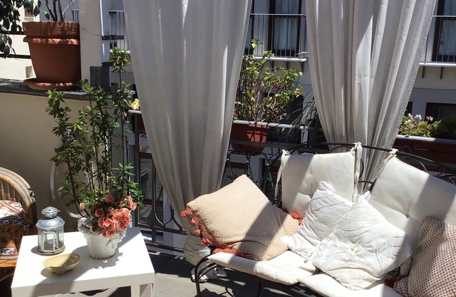Lovely penthouse in the historical center