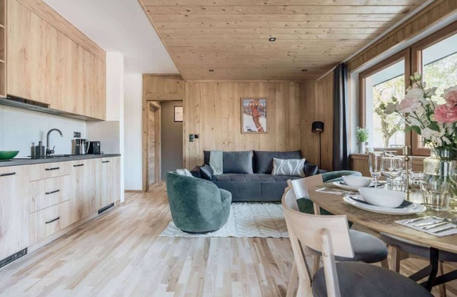 Lovely, quiet 2-bedroom apartament in city center