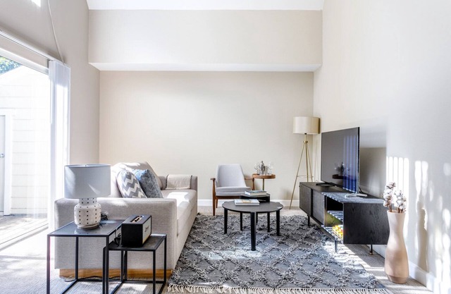 Lovely Santa Clara 2BR w/ Pool + Spa, near Park, Shopping, by Blueground