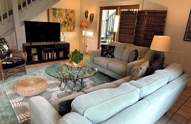 Lovely spacious home in the country - Work Remotely