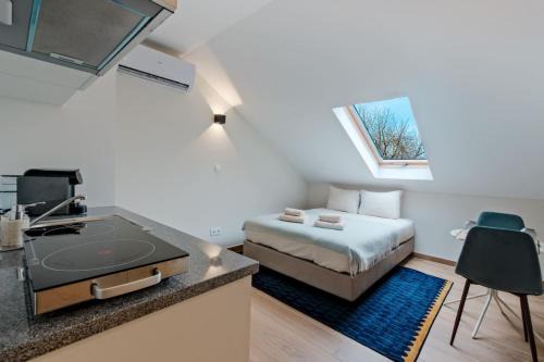 Lovely studio fully equipped near subway N11 - Shared bathroom with another Studio