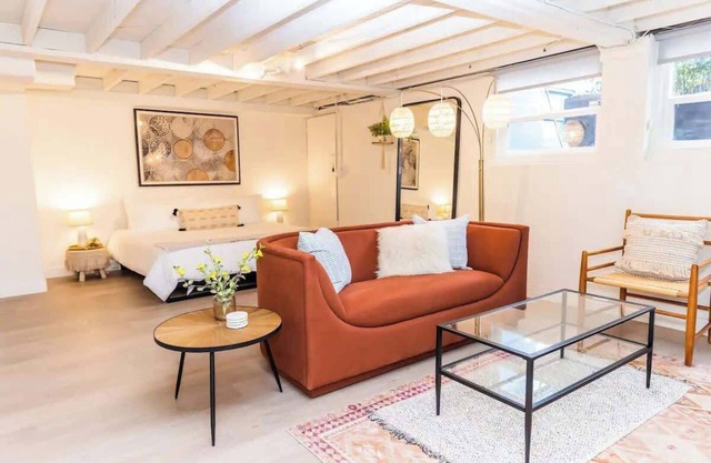 Lovely Studio in the Heart of Little Italy