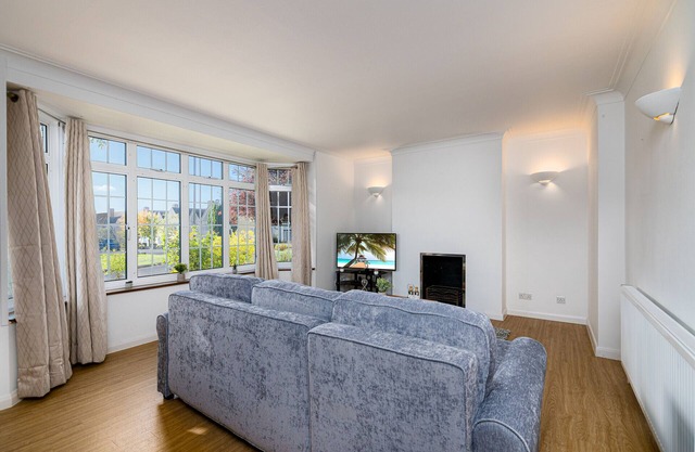 Lovely Two Bedroom Apartment in South East London!