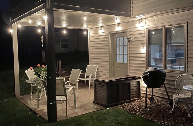 Lovely Two Bedroom Apartment Off Bike Trail