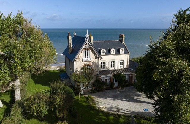 Schöne Villa direkt am Meer