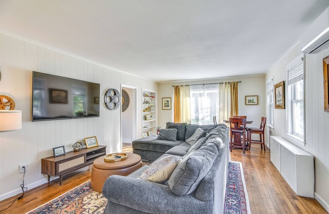Lovely Westerley Home w/ Yard & Grill!