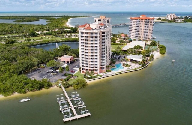 Lovers Key Resort 803 Stunning views of Estero Bay