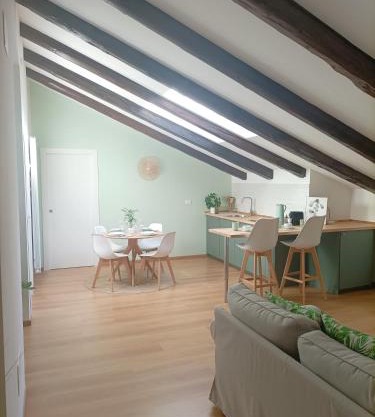 Loving My Rooms 1 - Deliziosa Mansarda in Centro