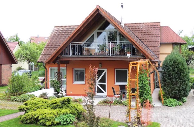Liebevoll gestaltete Ferienwohnung mit großem Garten