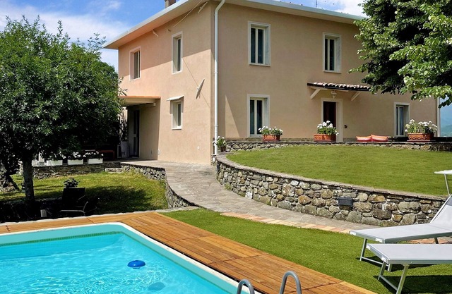 Liebevoll renoviertes Bergdorfhaus mit Pool!