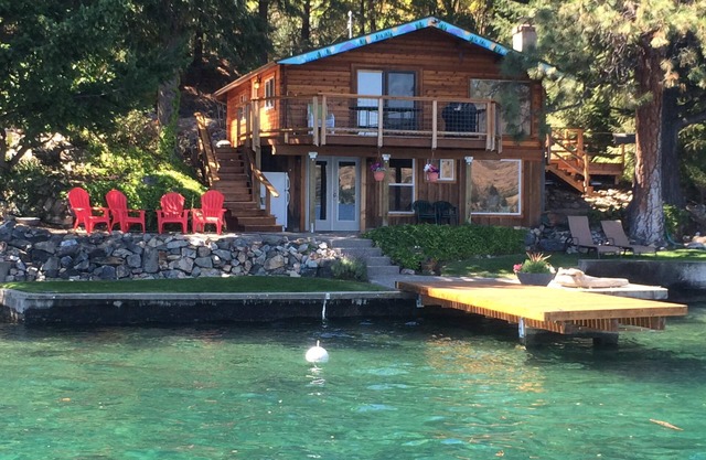 Low Bank am Wasser Hütte am Lake Chelan