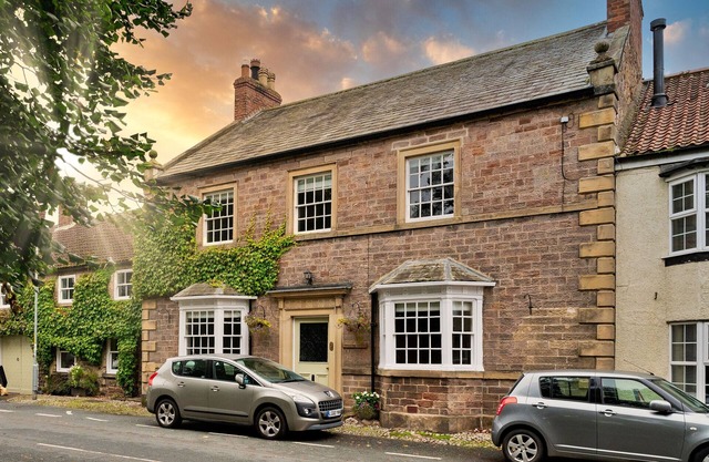 Low Green Cottage
