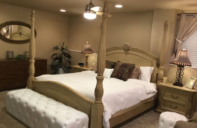 Low Host Fees in a prominent community w/HOT TUB, minutes from Ogden/ Hill AFB.
