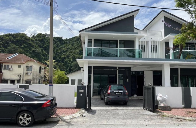 LOW SEASON PROMOTION! 4B12B Mountainville Bungalow