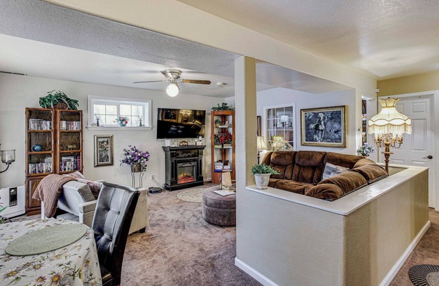 Lower-Level Apt w/ Hot Tub & Sauna in Graham!