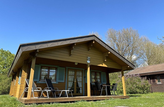 LTD-105 Holzblockhaus für 4 Personen mit Südterrasse - Ferienpark Lauterdörfle
