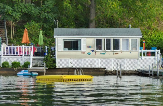Lucky Catch: "Bestes Häuschen am besten See"