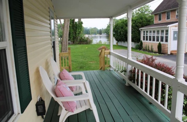 Lucky Little Lake House - Heart of Sylvan Beach