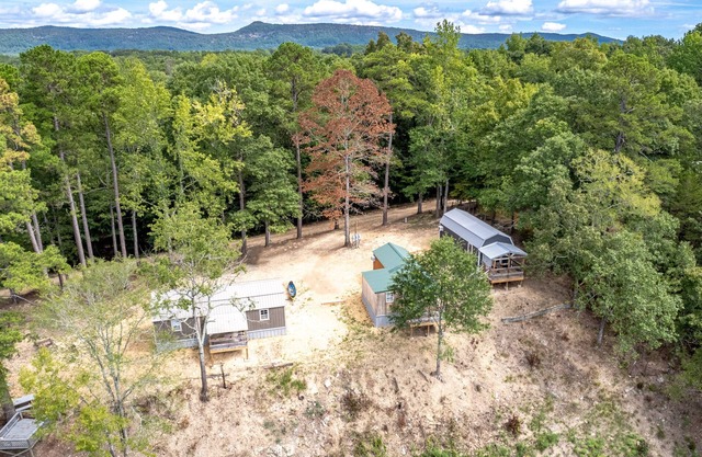 Lucky's Canoe & Kayak Cabin #3 - Caddo River Access!