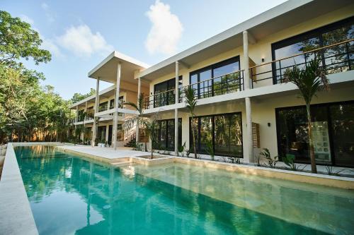 Lujoso Condo en Holistika by BT Homes