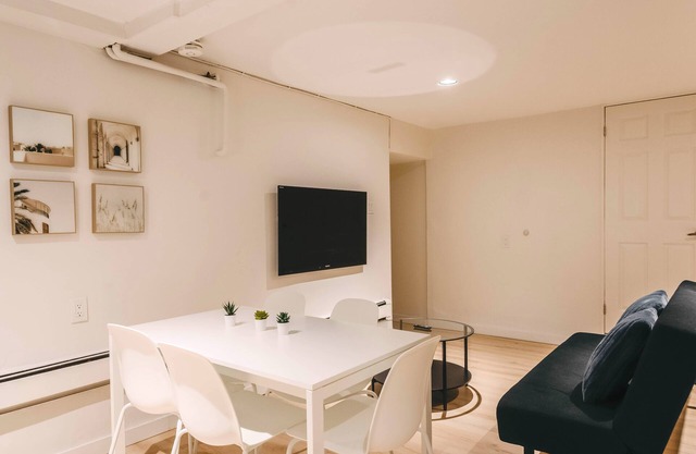 Lum The Queen - Two-Bedroom Apartment