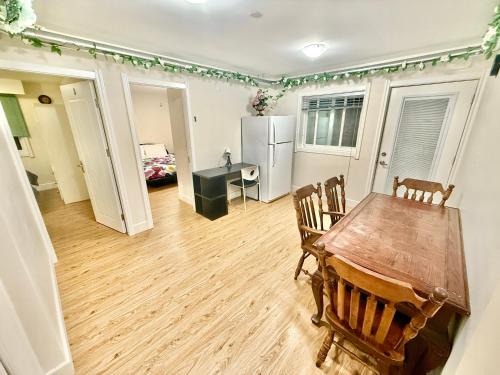 Lumen Hollow, Entire Private Guest Suite, 2 parking spaces