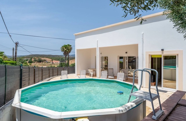 Luminosa V3 c/Piscina by Lovelystay