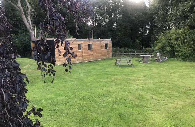 Luna Lodge, nestled in field and woodland surroundings
