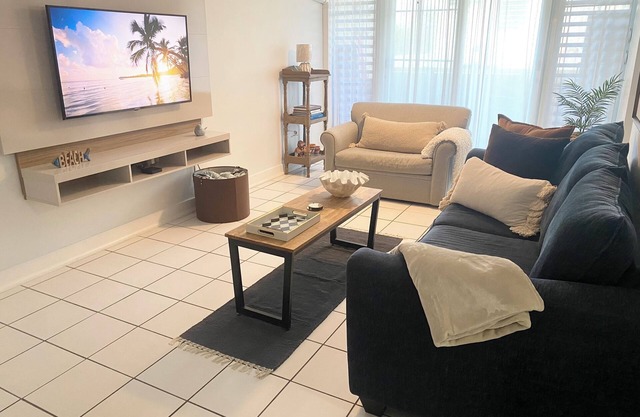 Cozy Condo Schritte weg von Strand-perfekte romantische Wochenende