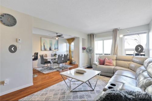 Lush Abode! Close to ottawa airport.2 spacious bedrooms