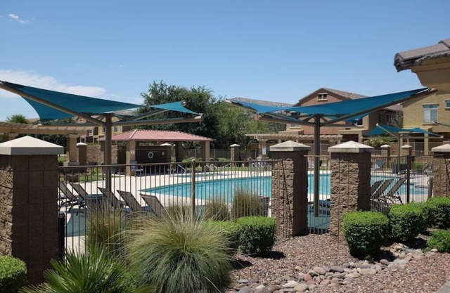LUX!! 2bd 2ba condo in Mesa/ Phoenix metro area