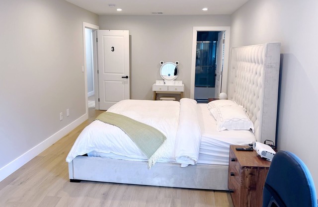 Lux Apartment on hill close to SF