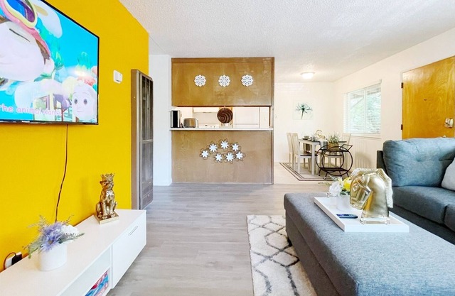 Lux, Chic & convenient 2B1b, center of Lafayette
