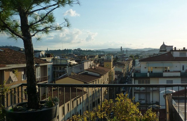 lux design dachboden | schöne terrasse | toller Stadtblick über Dom und Fiesole
