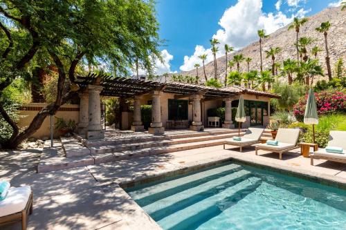 LUX - Historic Tennis Club Enclave - King Beds