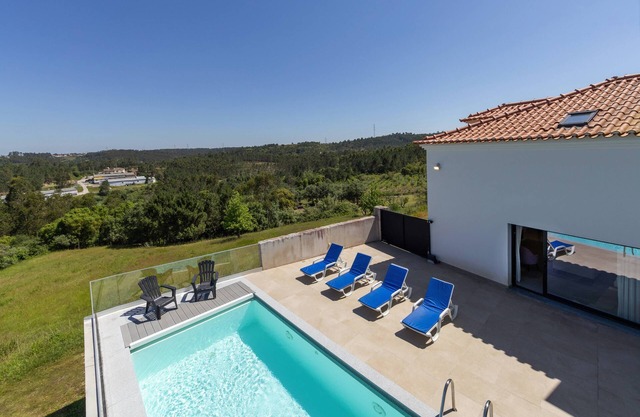 Lux House - Exclusive Retreat w/Pool & View