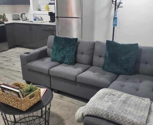 Lux Modern 2BR Radiant Suite+Free Parking