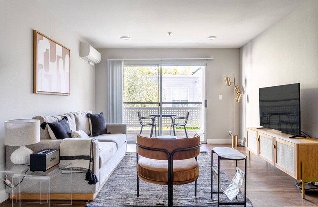 Lux Mountain View 1BR w/ Gym, Pool, Parking, near Transit, by Blueground