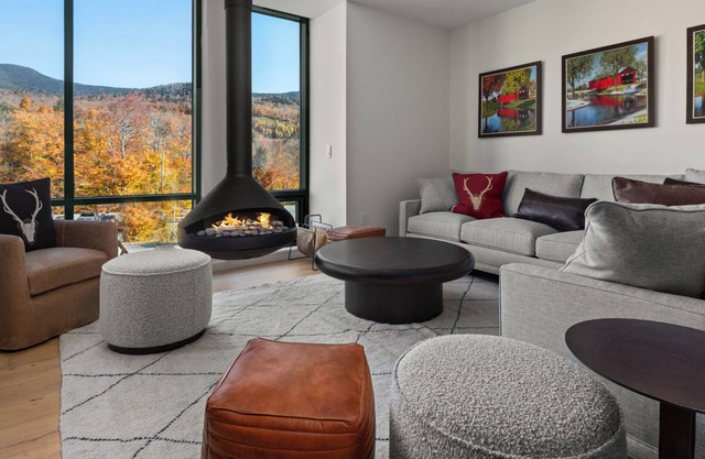 Lux Mountainside 2 Bed Mountainside Condo