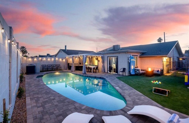 LUX NEW! Heated Pool Option, 2Kings, Spa, Old Town, WestWorld, Fashion Square