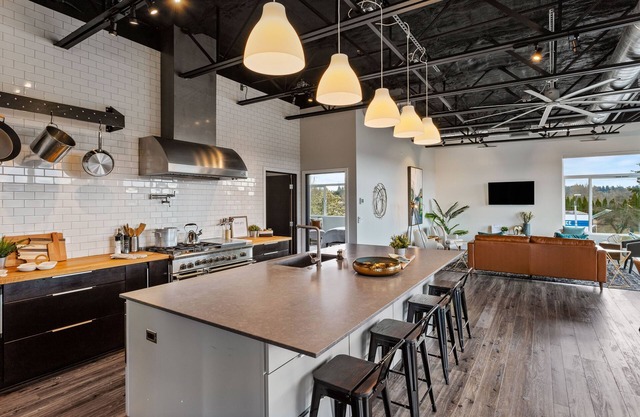 ★LUX Penthouse ★ Rooftop ★ Family★ Business ★ Large Groups