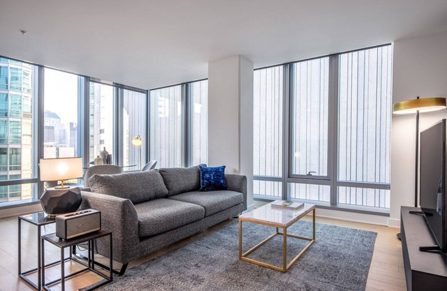 Lux Rincon Hill 2BR w/ Gym, Roofdeck, near Bay Bridge, by Blueground