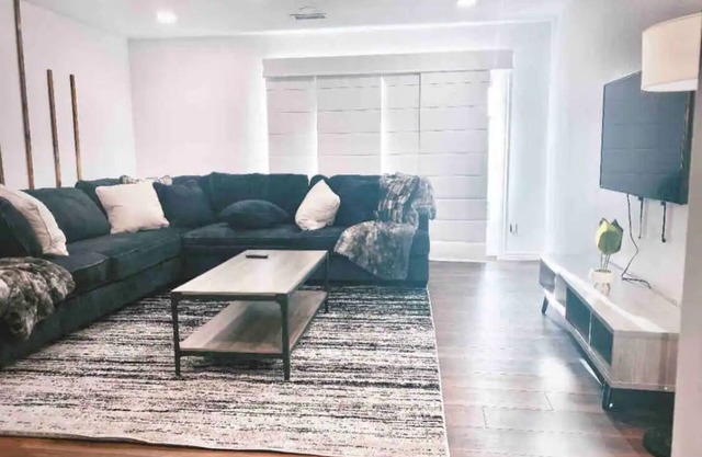 Luxe 3 Bedroom- Near El Paso Airport